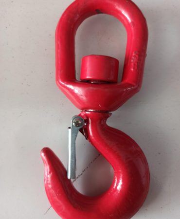 Swivel hook with lath 322c di sulawesi